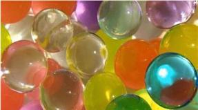 Гідрогелеві кульки: за та проти